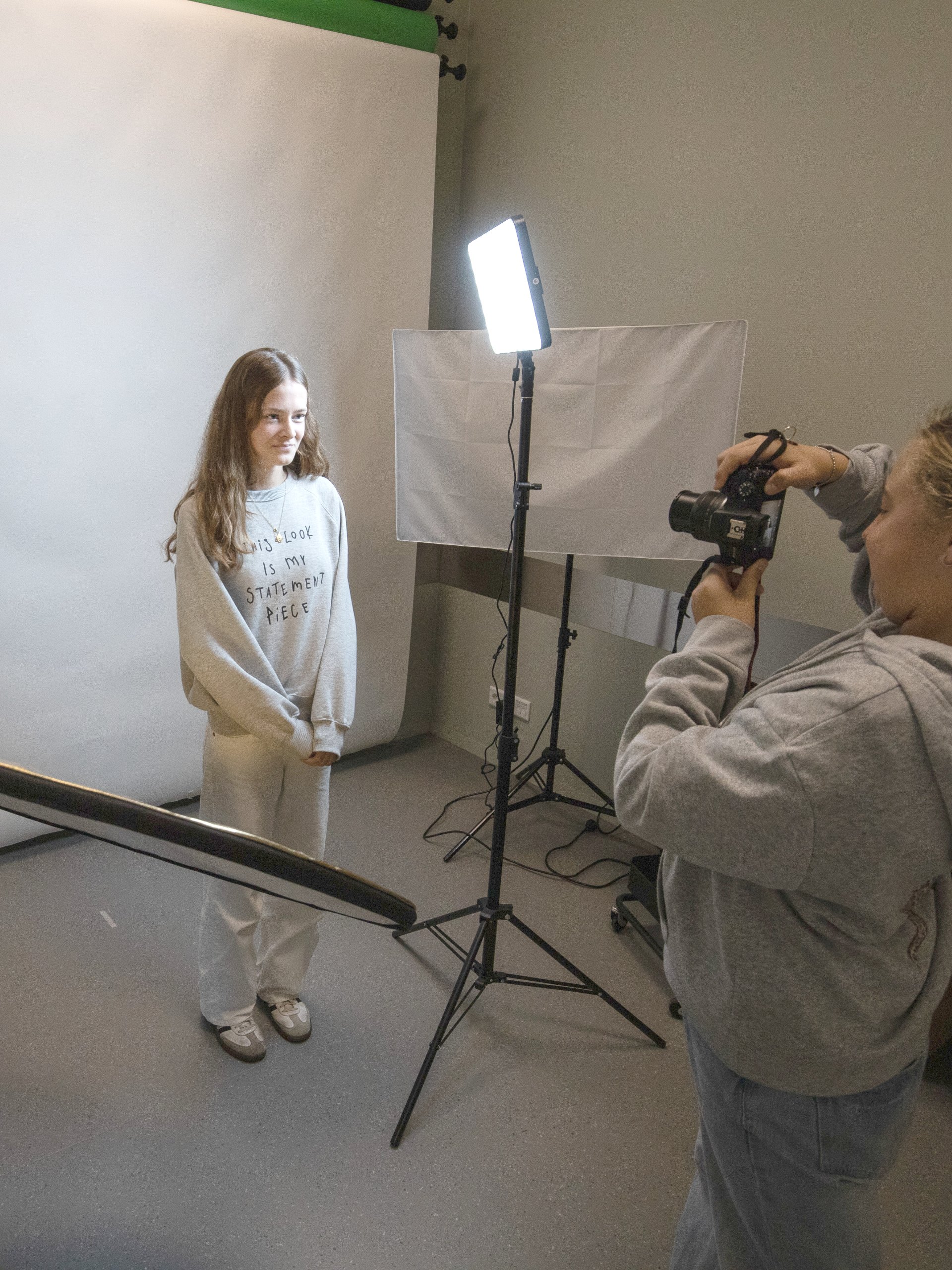 Leerlingen in de fotostudio